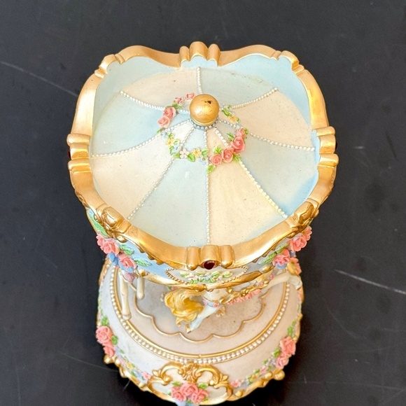 Vintage Wind-Up Musical Merry Go-Round Carousel - Picture 3 of 6